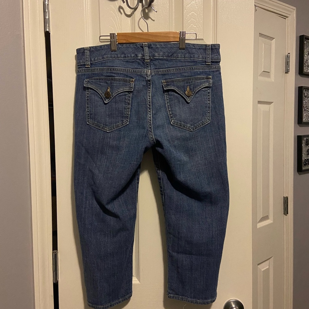 Gap curvy flair capris jeans